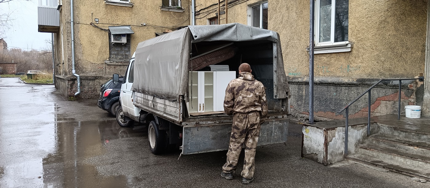 Где заказать грузчиков в Дубровке